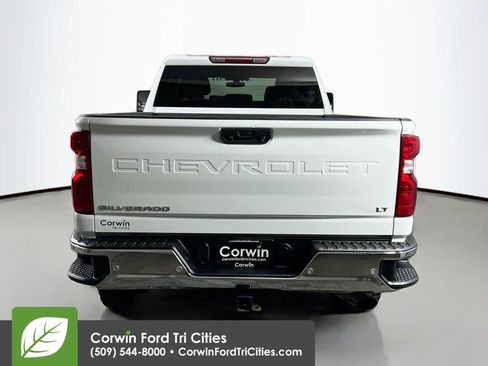 Used 2022 Chevrolet Silverado 2500 LT AWD/4WD image 13