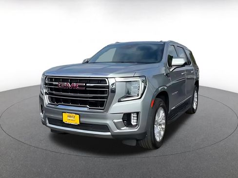 Used 2024 GMC Yukon SLT RWD image 6
