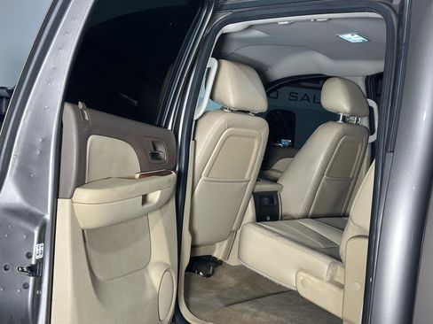 Used 2013 Chevrolet Silverado 2500 LTZ w/ LTZ Plus Package image 12