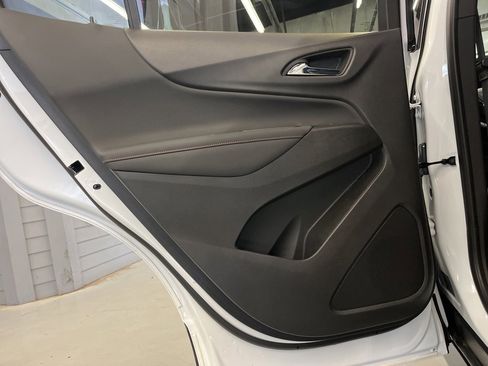 Used 2023 Chevrolet Equinox RS image 26