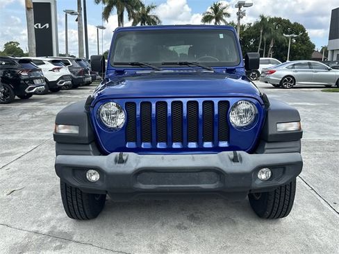 Used 2019 Jeep Wrangler Unlimited Sport S image 3
