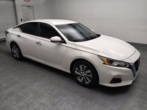 Used 2020 Nissan Altima 2.5 S FWD image 11