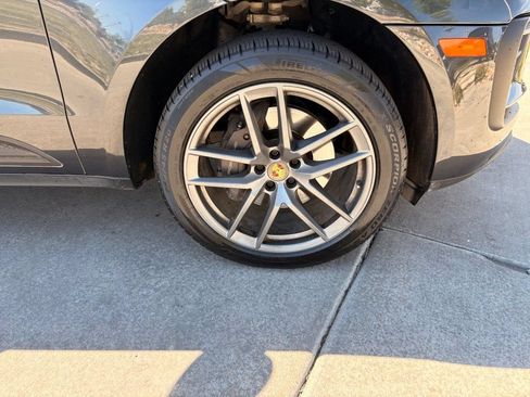 Used 2023 Porsche Macan Turbo AWD/4WD image 36
