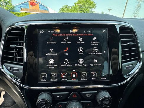 Used 2020 Jeep Grand Cherokee Altitude AWD/4WD image 31