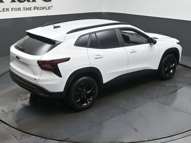 New 2026 Chevrolet Trax LT w/ Driver Confidence Package FWD image 18