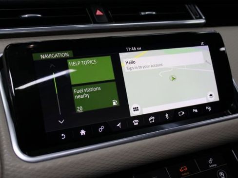 Used 2019 Land Rover Range Rover Velar R-Dynamic SE image 18