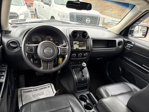 Used 2015 Jeep Patriot High Altitude image 11