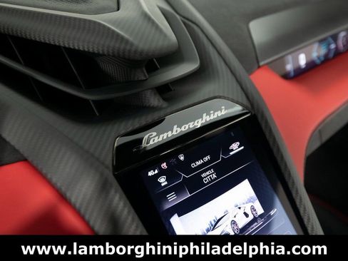 Used 2024 Lamborghini Revuelto image 24