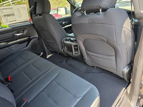 New 2026 RAM 1500 Express AWD/4WD image 24