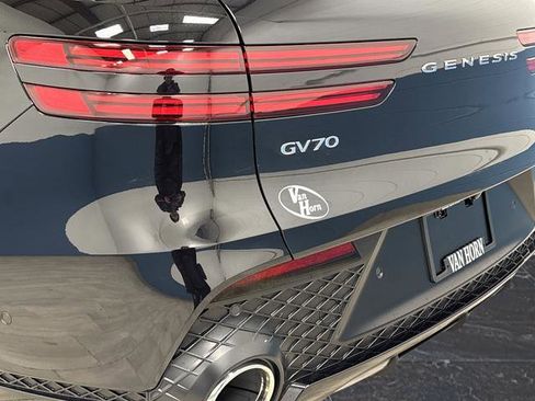 Used 2025 Genesis GV70 2.5T w/ Sport Prestige Package image 35