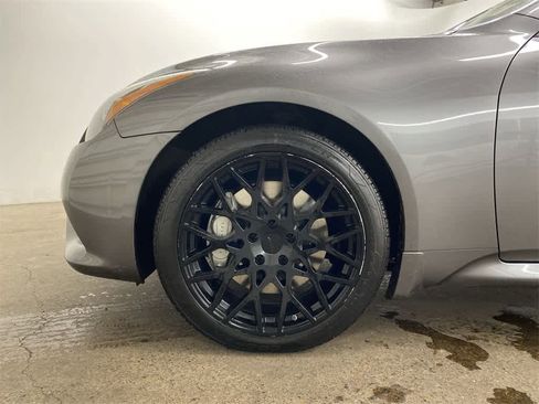 Used 2013 INFINITI G37 x w/ Premium Pkg image 11