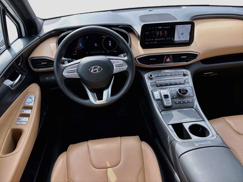 Used 2022 Hyundai Santa Fe Calligraphy AWD/4WD image 2