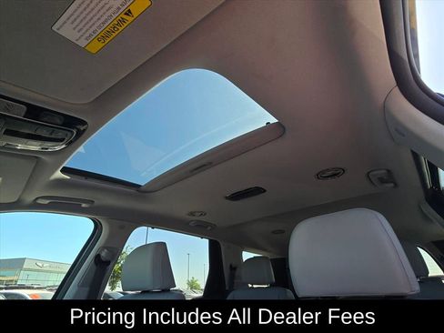 Used 2022 Hyundai Palisade SEL w/ Premium Package FWD image 17