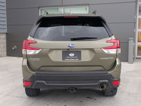 Used 2022 Subaru Forester Limited w/ Popular Package #2 image 7