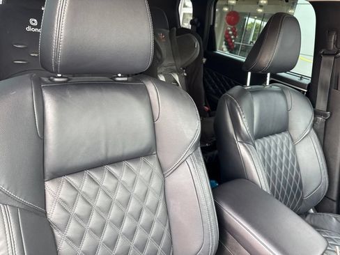 Used 2023 Mitsubishi Outlander SEL AWD/4WD image 18