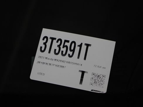 Used 2023 MAZDA MAZDA3 s image 28