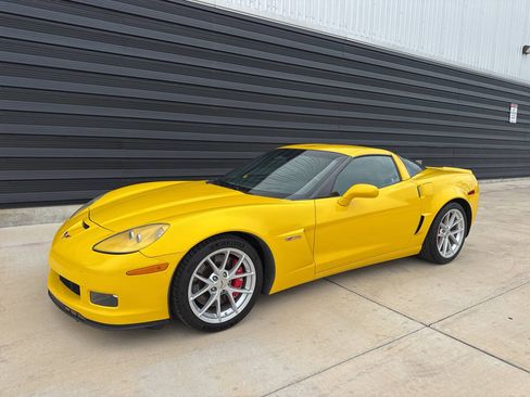 Used 2011 Chevrolet Corvette Z06 w/ Preferred Equipment Group RWD image 5