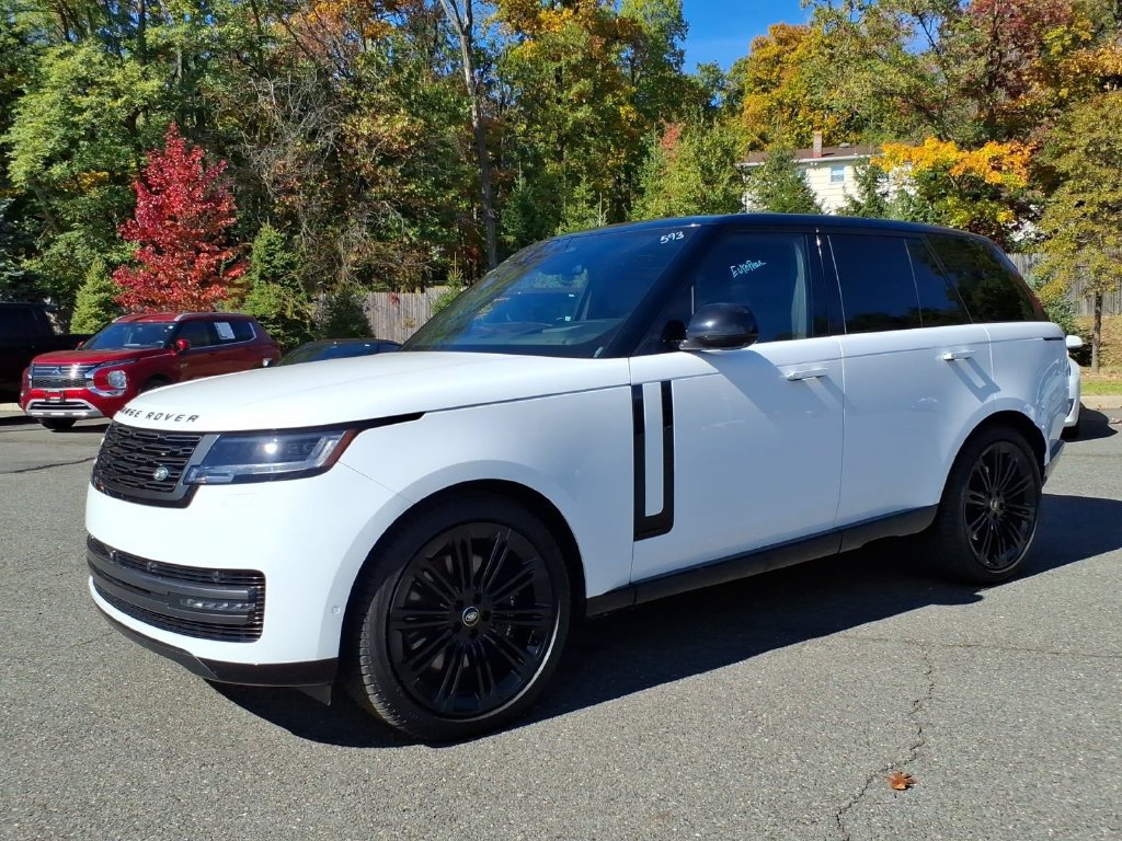 Used 2024 Land Rover Range Rover Autobiography AWD/4WD image 3