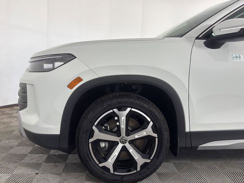 New 2026 Volkswagen Tiguan SE AWD/4WD image 12