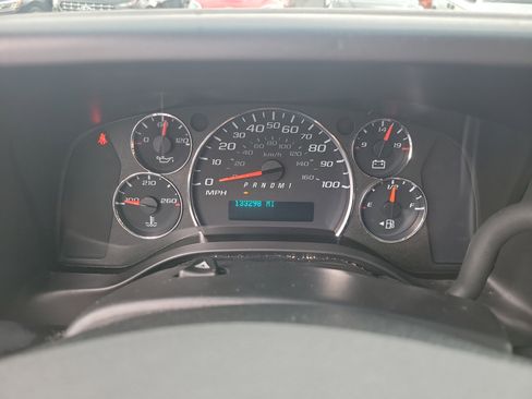 Used 2022 GMC Savana 2500 Extended w/ Driver Convenience Package image 12