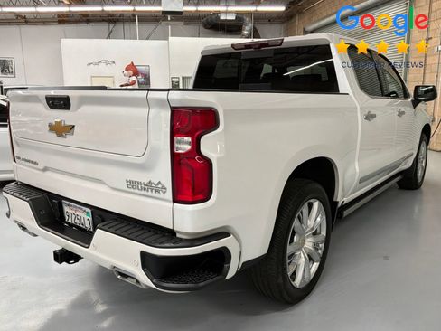 Used 2022 Chevrolet Silverado 1500 High Country w/ High Country Premium Package AWD/4WD image 5