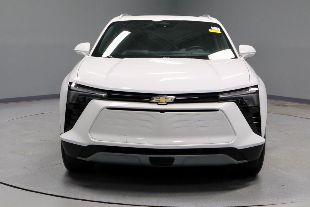 Used 2024 Chevrolet Blazer EV LT AWD/4WD image 7