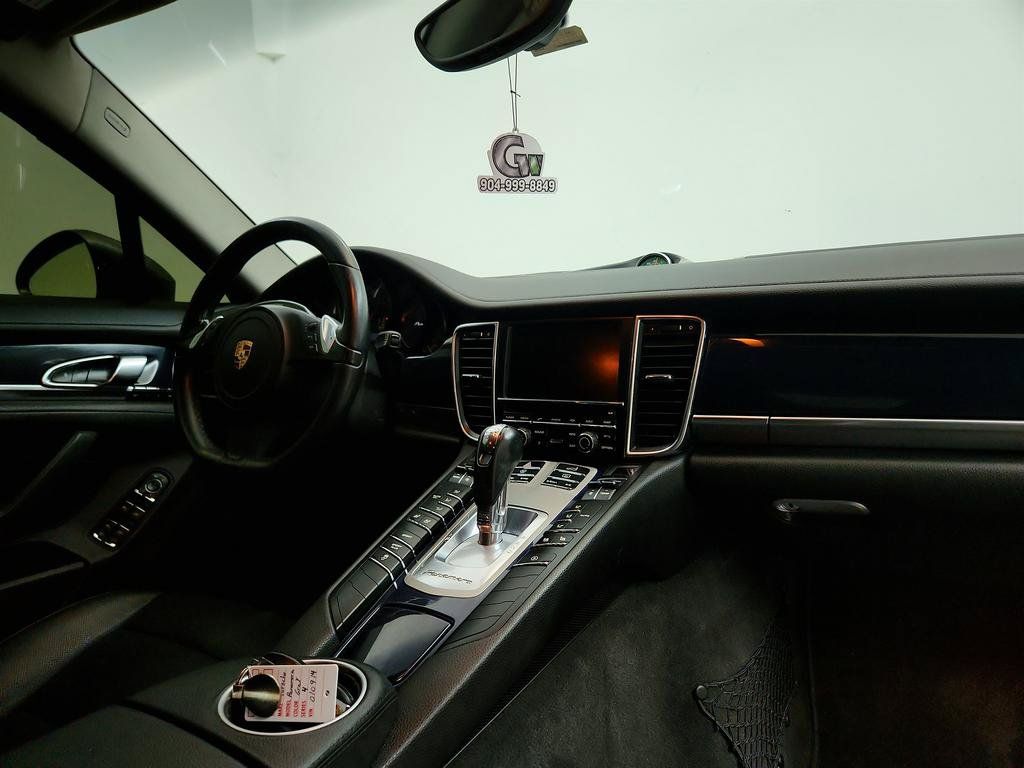 Used 2014 Porsche Panamera 4 AWD/4WD image 25