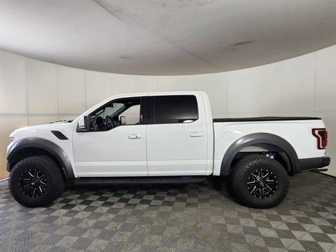 Used 2018 Ford F150 Raptor w/ Equipment Group 802A Luxury AWD/4WD image 4