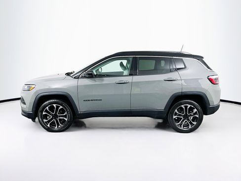 Used 2022 Jeep Compass Limited image 4