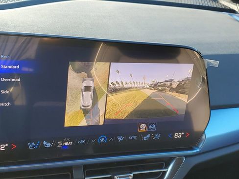 Used 2026 Chevrolet Equinox EV LT image 23