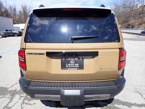 Certified 2024 Toyota Land Cruiser Base image 4