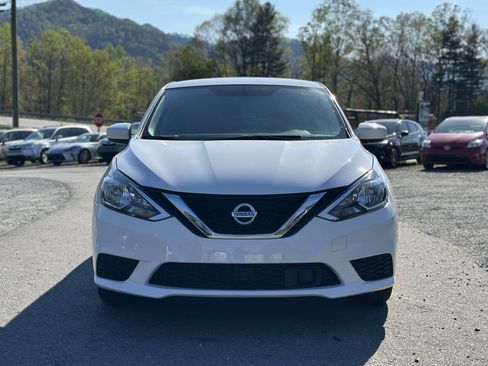 Used 2018 Nissan Sentra S image 22