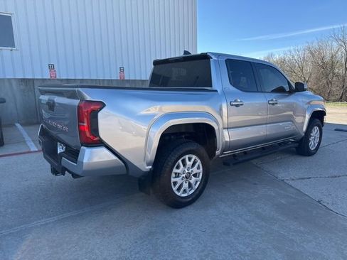Used 2024 Toyota Tacoma SR5 image 8