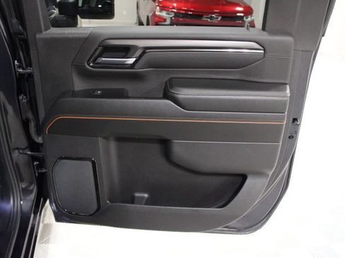 Used 2025 GMC Sierra 2500 AT4 AWD/4WD image 30