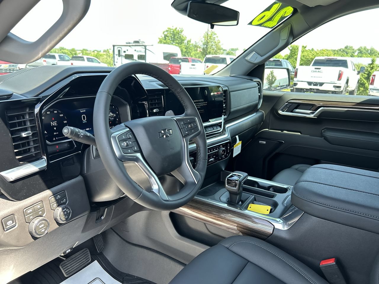 New 2026 Chevrolet Silverado 1500 RST AWD/4WD image 25