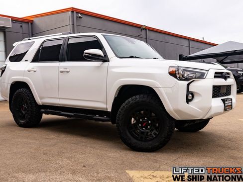 Used 2023 Toyota 4Runner SR5 Premium w/ Moonroof Package image 1