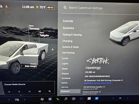 Used 2024 Tesla Cybertruck AWD Crew Cab image 16