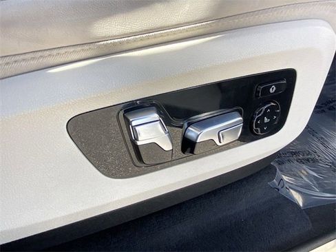 Certified 2021 BMW X7 xDrive40i w/ M Sport Package image 13