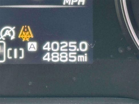 Certified 2025 Subaru Crosstrek 2.5i Limited w/ Popular Package #3A image 26