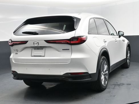 New 2026 MAZDA CX-90 Plug-In Hybrid w/ Preferred image 10