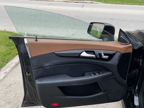 Used 2018 Mercedes-Benz CLS 550 4MATIC image 3