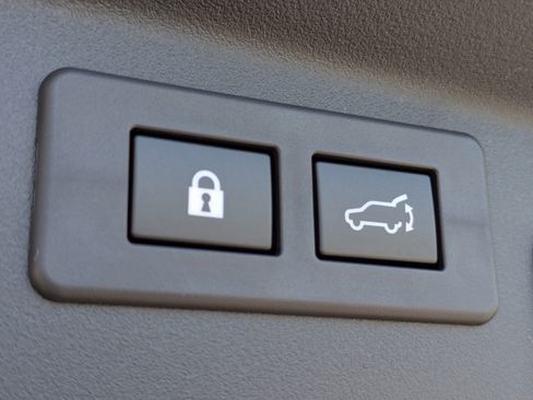 New 2026 Subaru Outback Premium image 18