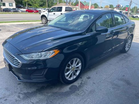 Used 2020 Ford Fusion SE image 6
