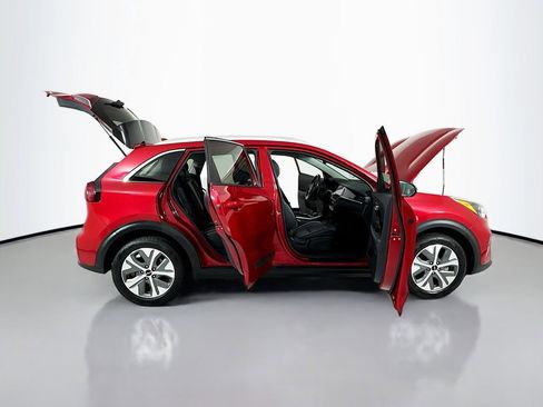 Used 2022 Kia Niro EX image 27