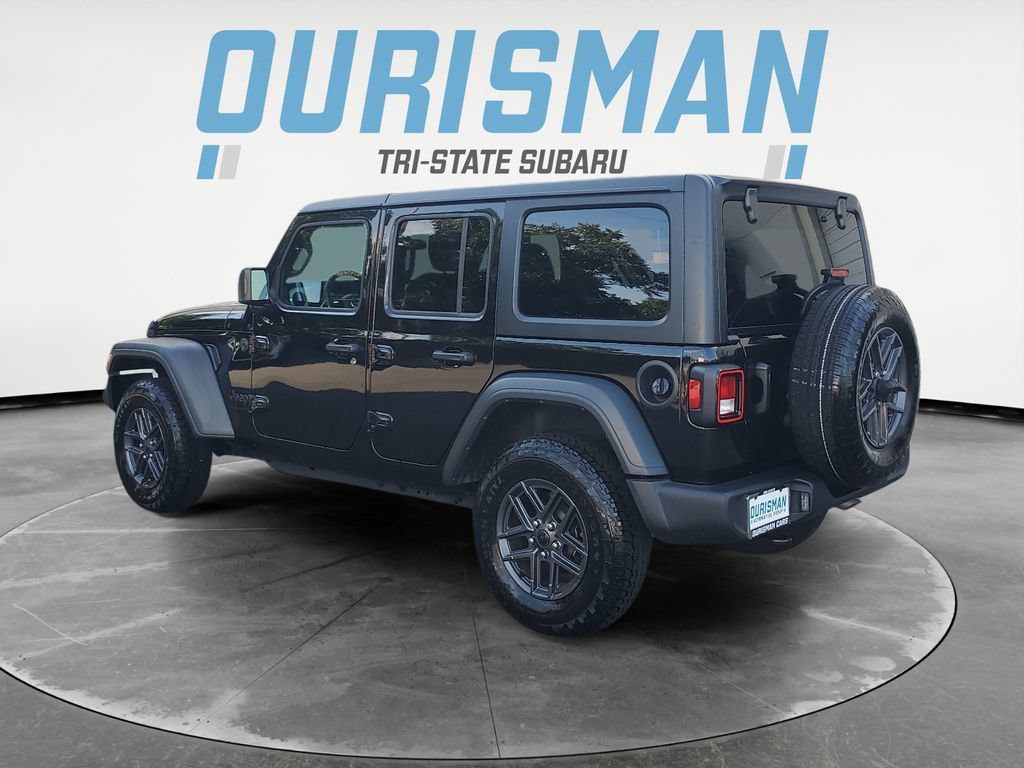 Used 2024 Jeep Wrangler Unlimited Sport AWD/4WD image 4
