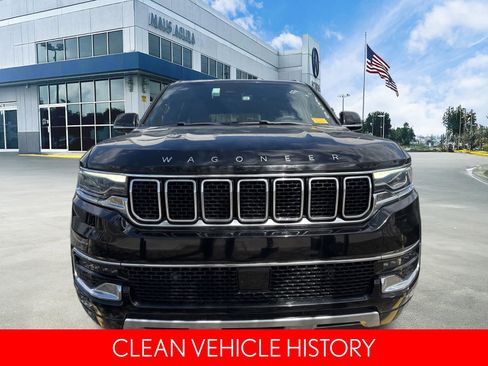 Used 2023 Jeep Wagoneer L Series II AWD/4WD image 4