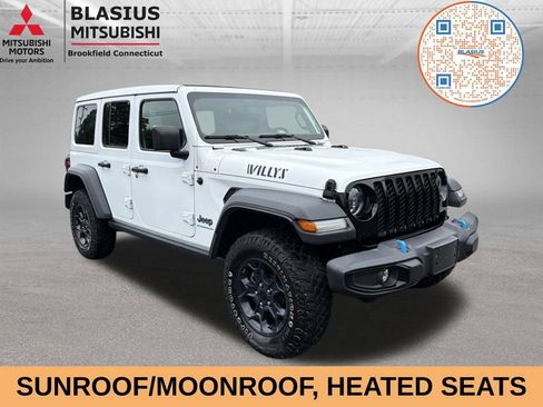 Used 2023 Jeep Wrangler Unlimited w/ Sun & Screen Package AWD/4WD image 7