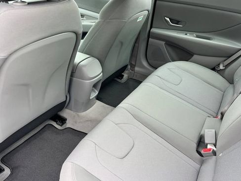 New 2026 Hyundai Elantra SE FWD image 11