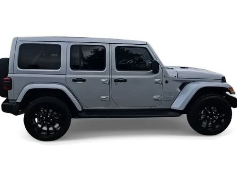 Used 2021 Jeep Wrangler Unlimited Sahara w/ Cold Weather Group image 9