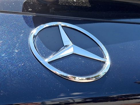 Used 2022 Mercedes-Benz GLC 300 4MATIC image 32